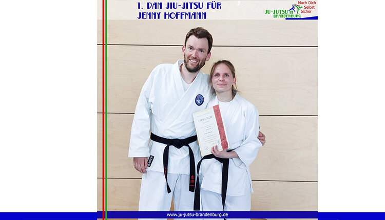 Glückwunsch zum 1. Dan Jiu-Jitsu an Jenny